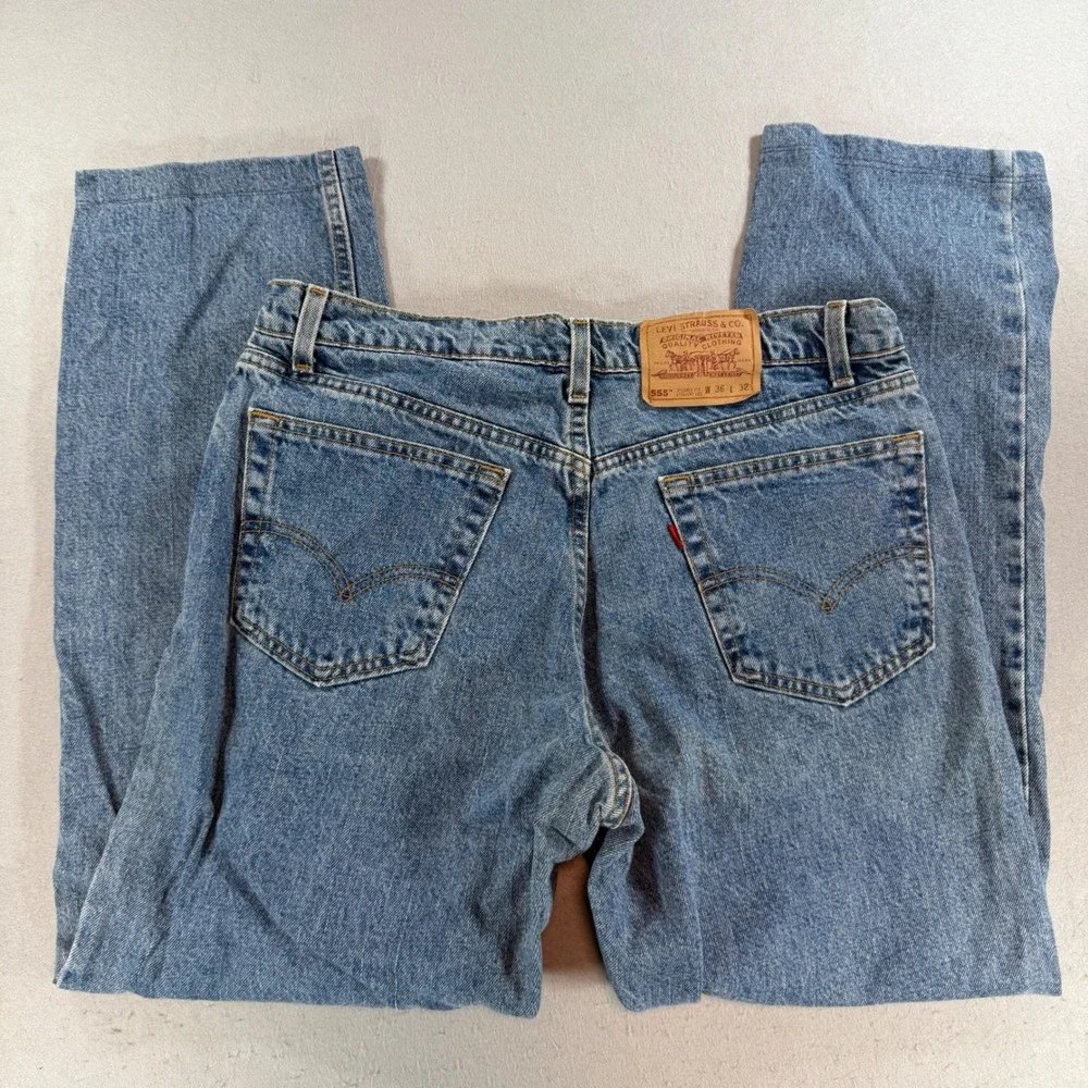 Levis levi 555